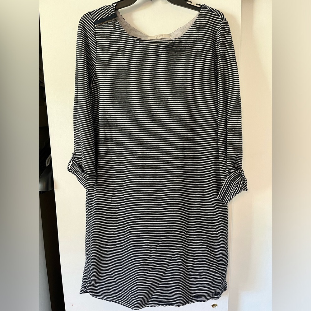Loft navy and white striped 3/4 sleeve dress size medium
